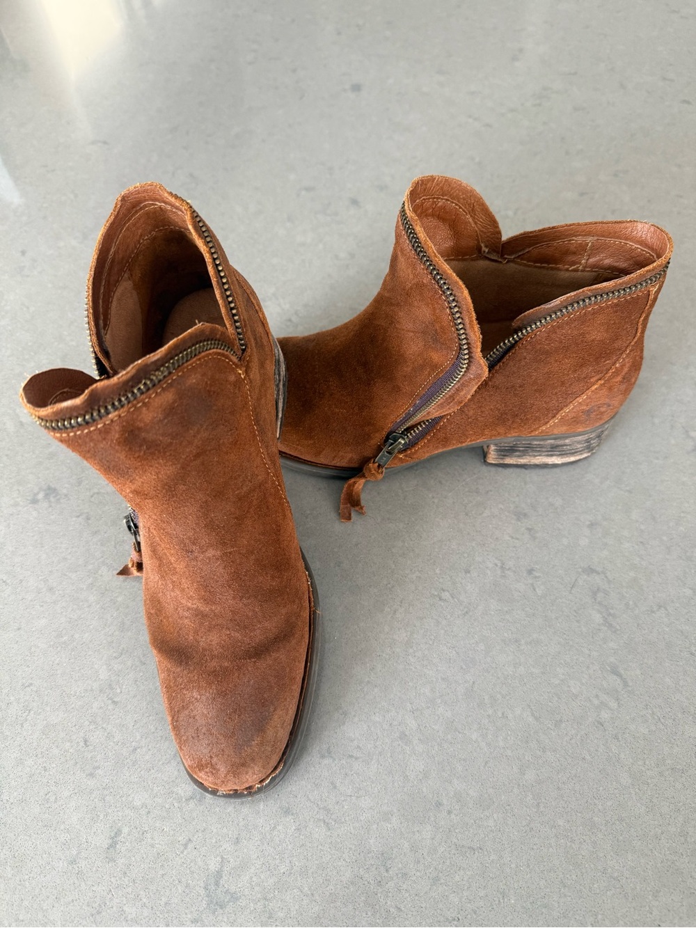 Born Vintage Suede Burnt brown booties Size 8